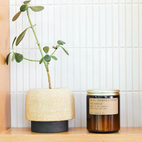 Teakwood and Tobacco Soya Candle Standar 204 Gr. - By P.F. Candle Co.