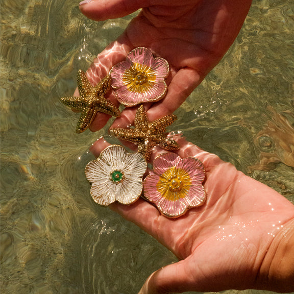 Faye Blomster Knott Hvit - By Doing Goods