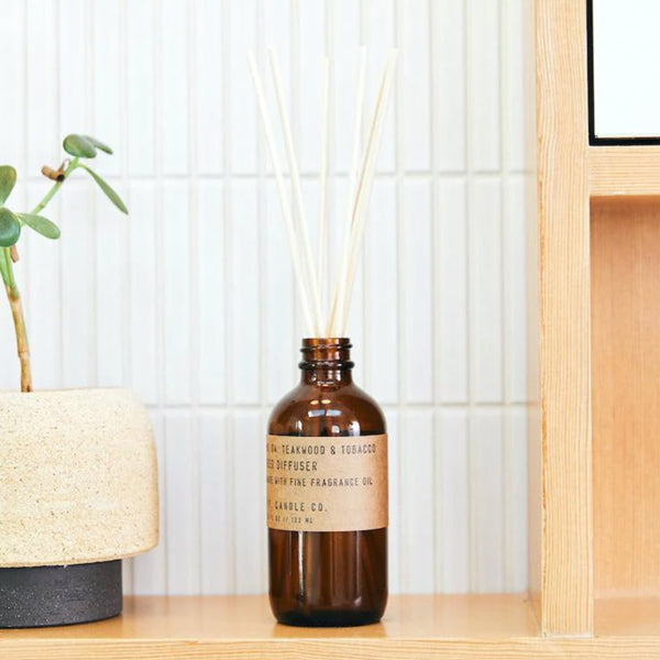Teakwood ans Tobacco Diffuser - By P.F. Candle Co.