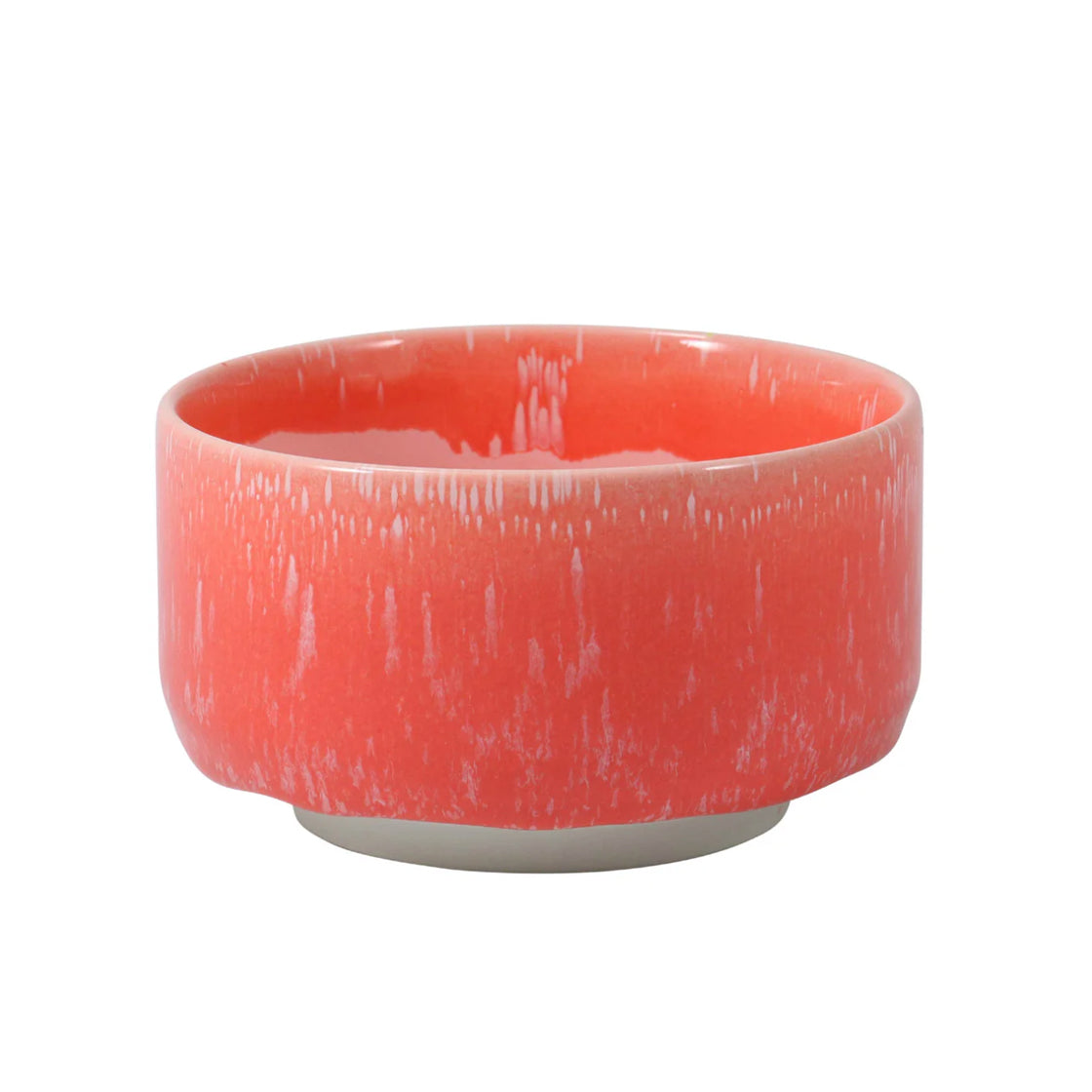 Munch Bowl Vermillion - By Studio Arhoj keramikkbolle i dyp rød nyanse med bred og stødig fot i minimalistisk stil