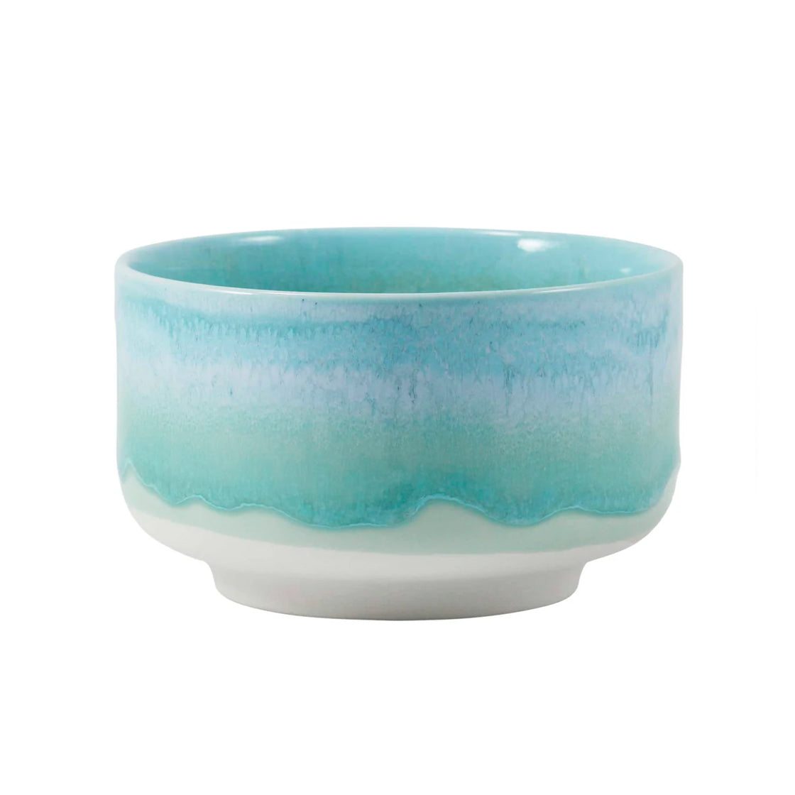 Munch Bowl Pacifica - By Studio Arhoj keramikkbolle i blågrønn glasur med bred, flat og stabil fot