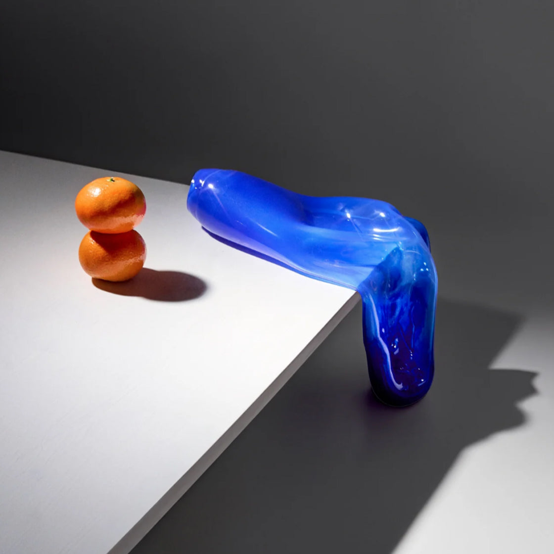 Glassobjekt Flaske Elektrisk Blå - By Reevein Studio