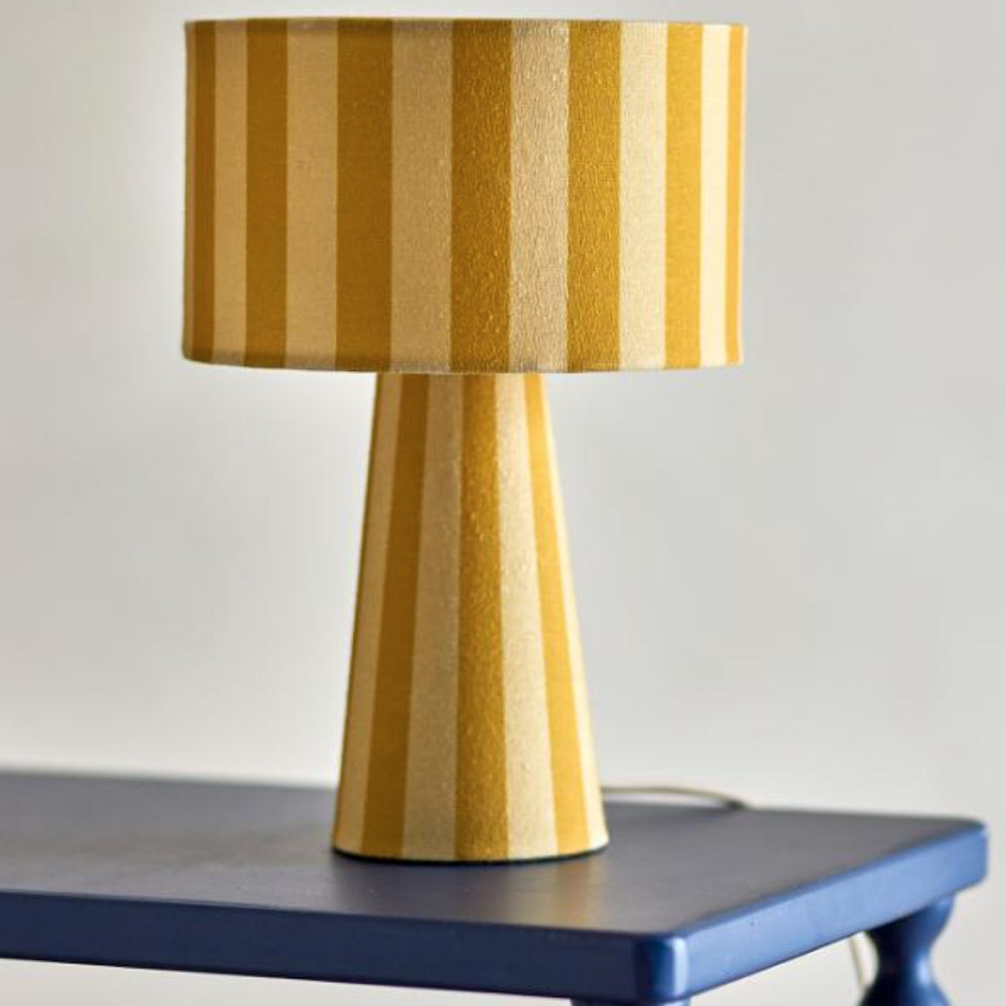 Bordlampe Emmie Gul - By Bloomingville