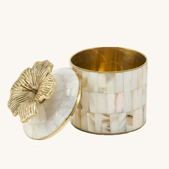 Hailey Hibiscus Sirkusboks Hvit - By Doing Goods