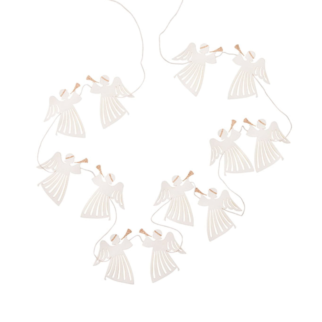 Girlander Engler - By Bungalow med delikate engler i papir med gullglitter på hvit snor for julepynt.