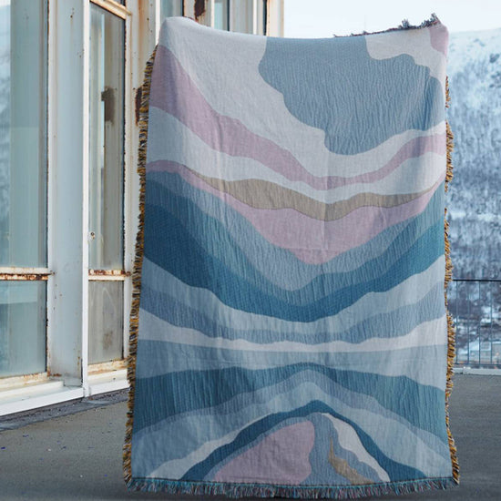 Veggteppe Blått Landskap - By Anneli Bull Design