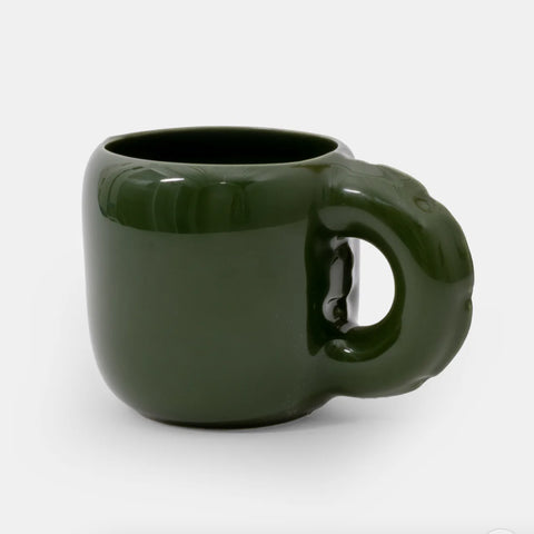 Kopp Gaston Moss Gloss - By Home Studyo i mørkegrønn blank keramikk med unikt design og rund form