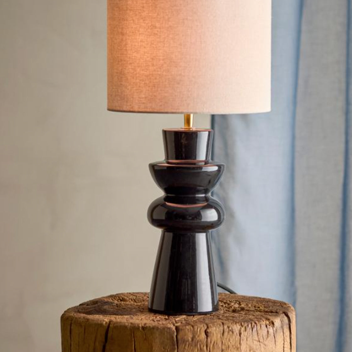 Bordlampe Lio Steintøy Sort - By Bloomingville