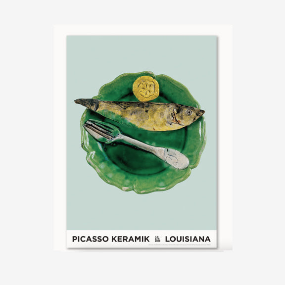 En plakat fra Lousianna print, som viser et stilleben av en gaffel, fisk og en skive sitron på en grønn tallerk. Lys blå/grønn bakgrunn.
