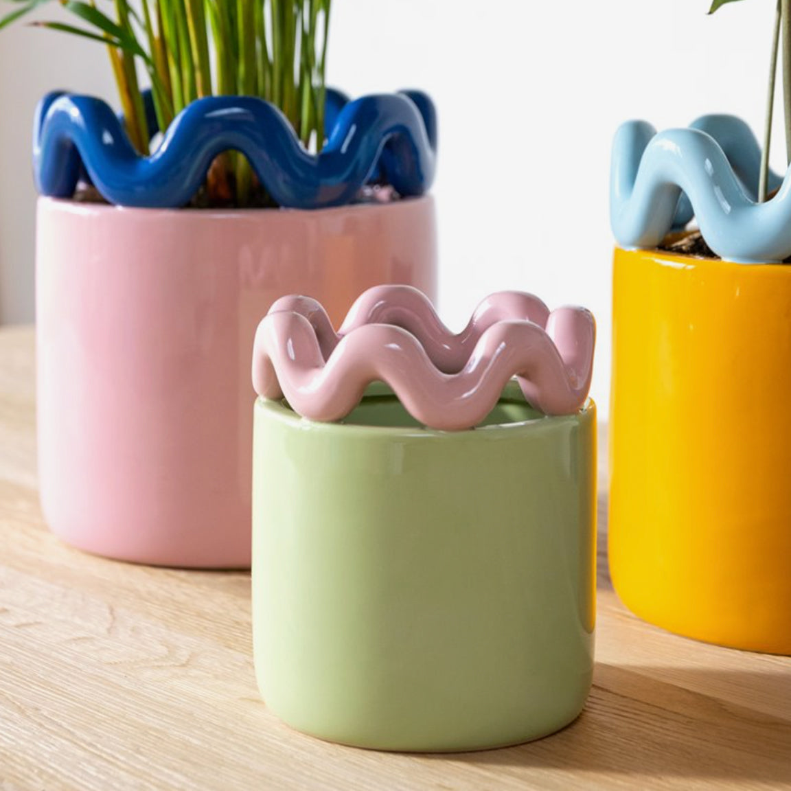 Load image into Gallery viewer, Planter Sway Pink - By &amp;amp;Klevering
