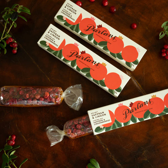 Karamellbar Safran og Tyttebær - By Pärlans Stockholm